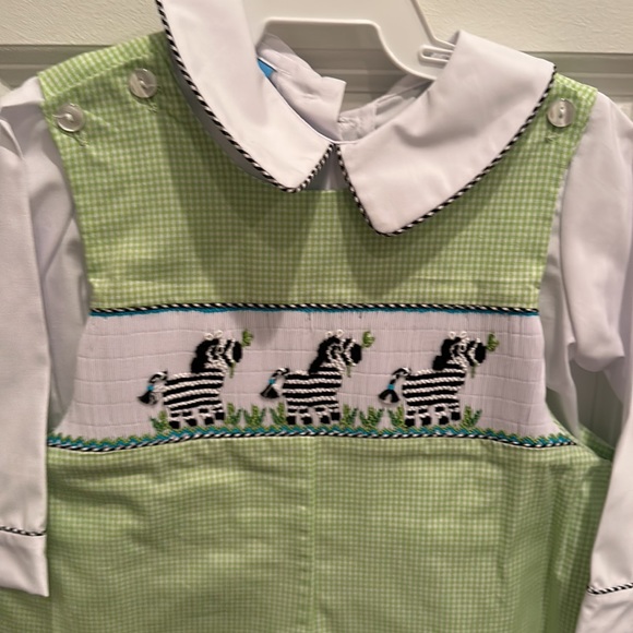 Anavini boys zebra smocked Long all with collared shirt. - Picture 2 of 2
